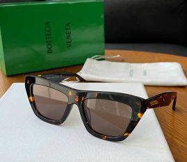 Picture of Bottega Veneta Sunglasses _SKUfw41815122fw